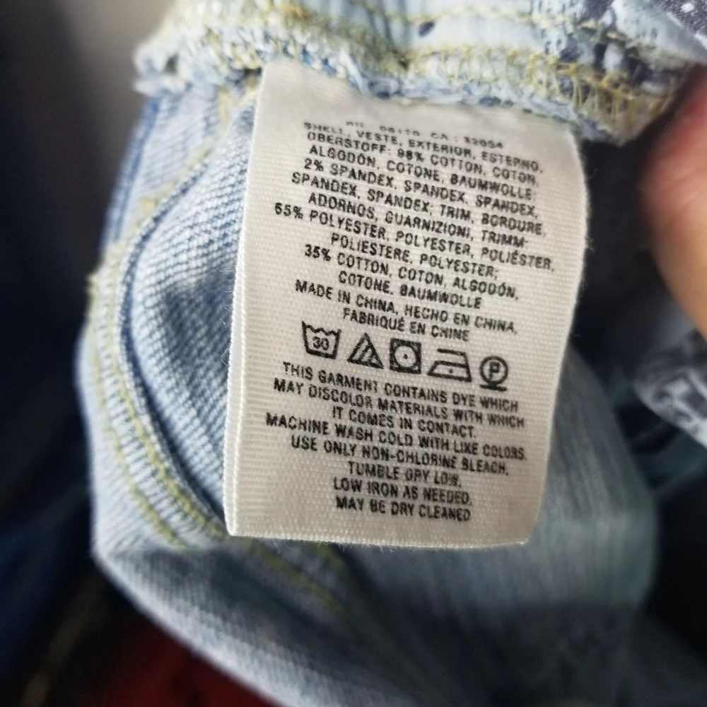Pilcro anthropologie light wash bleacb splatter jean shorts - Picture 12 of 13